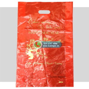 túi bóng đỏ đựng quà tết có in hình và chữ