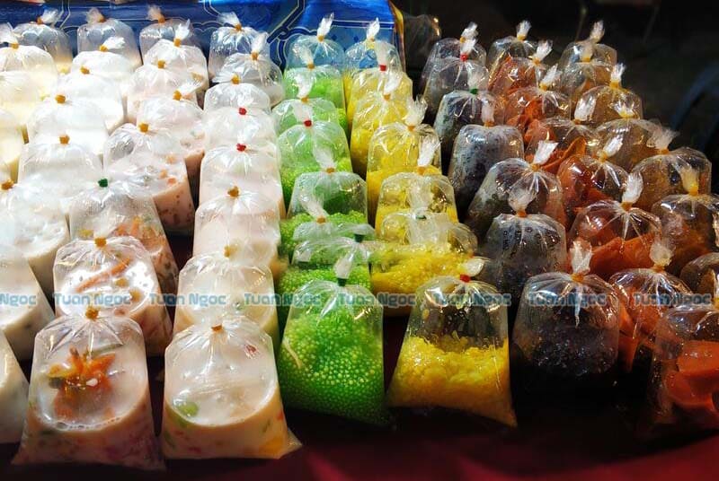 ko nên dùng túi ni lông bẩn để đựng thức ăn nóng